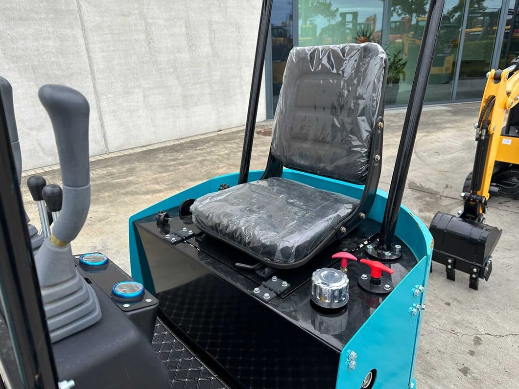 2025 JPC KV12 Mini Excavator