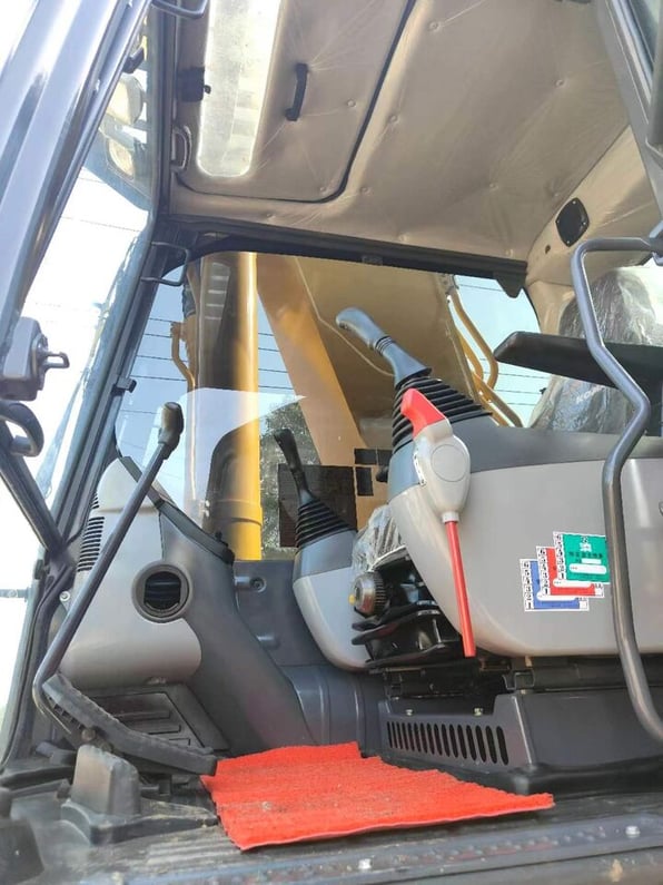 2023 Komatsu PC450 Crawler Excavator