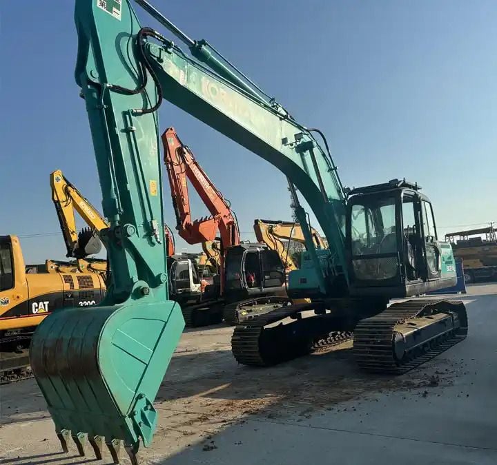 Crawler Excavator Japan Surplus Construction Excavator Kobelco SK210 SK230 Crawler Excavator With Hammer Pipe In Shanghai (2019)