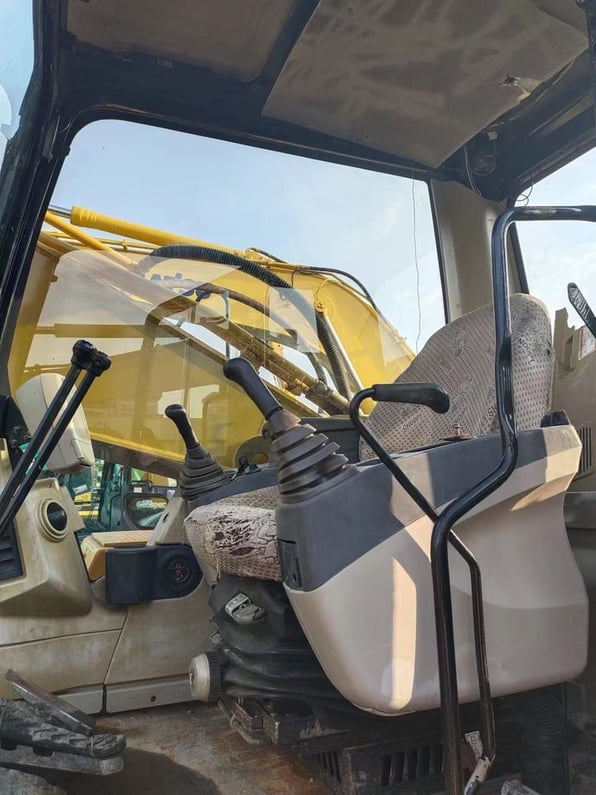 2018 Caterpillar 325C Crawler Excavator