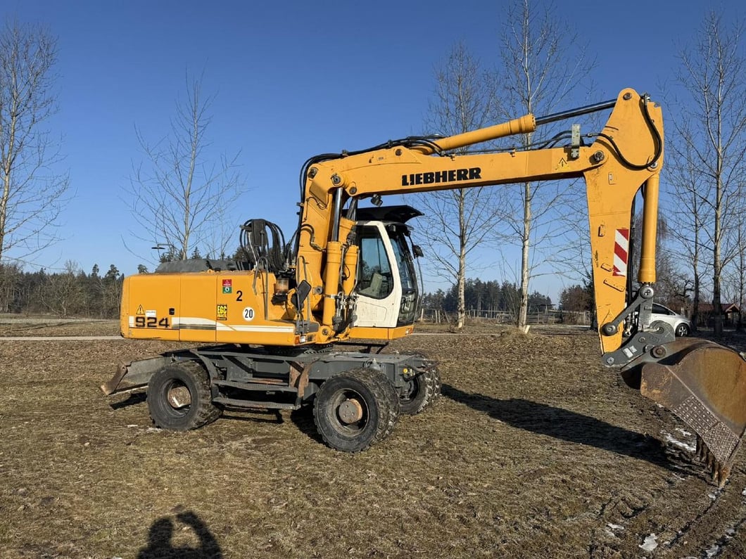 2010 Liebherr A924C Wheel Excavator