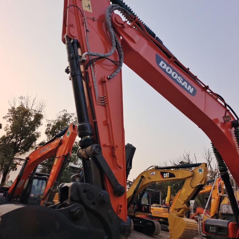 2023 Doosan DX300LC-9C Crawler Excavator