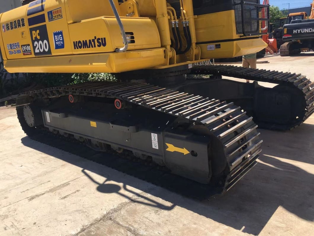 2022 Komatsu PC200-8 Crawler Excavator