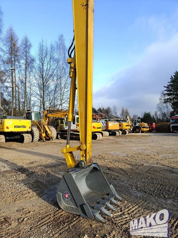 2016 Komatsu PC210LC-10 Crawler Excavator