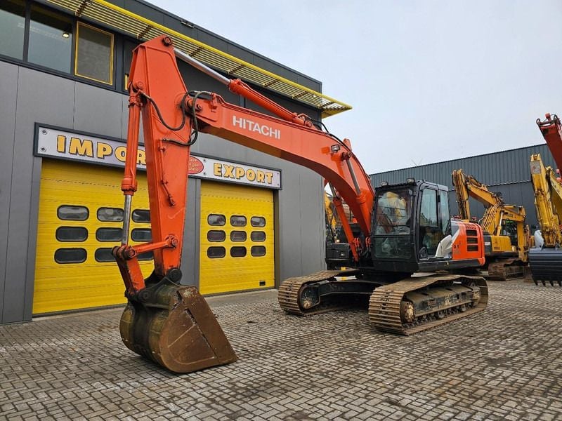 2022 Mitsubishi ZX220LC Crawler Excavator