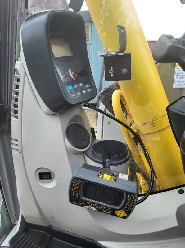 2012 New Holland E235BSR-2 Crawler Excavator