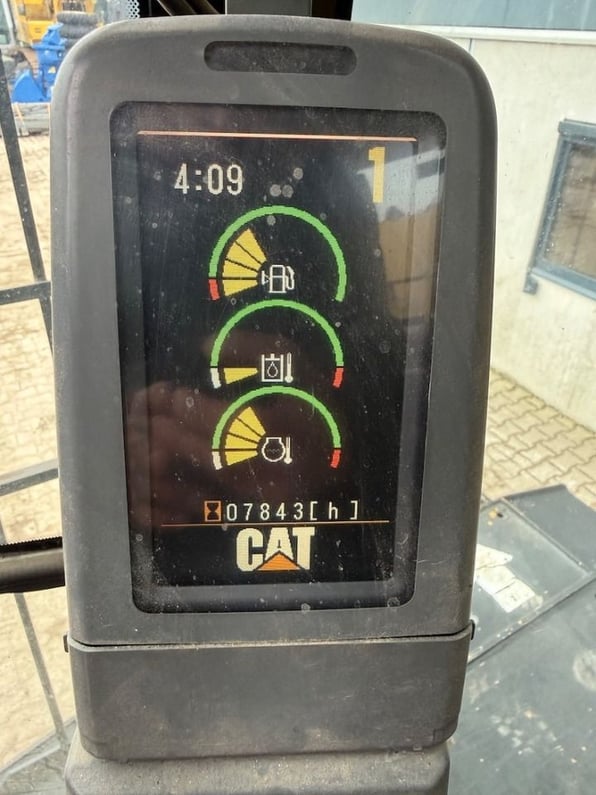 2008 Caterpillar 325D Material Handler