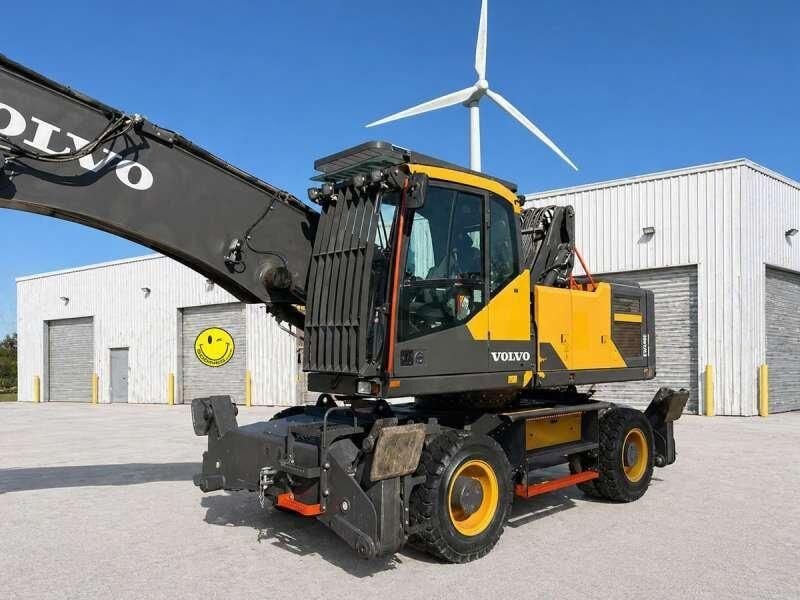 2021 Volvo EW240EMH Material Handler