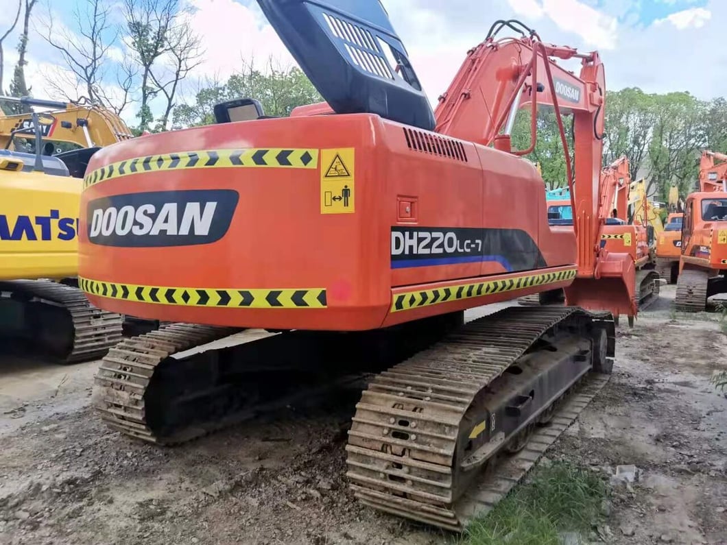 2022 Doosan DH220LC-7 Crawler Excavator