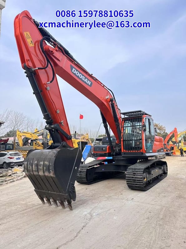 2023 Doosan DX225 Crawler Excavator