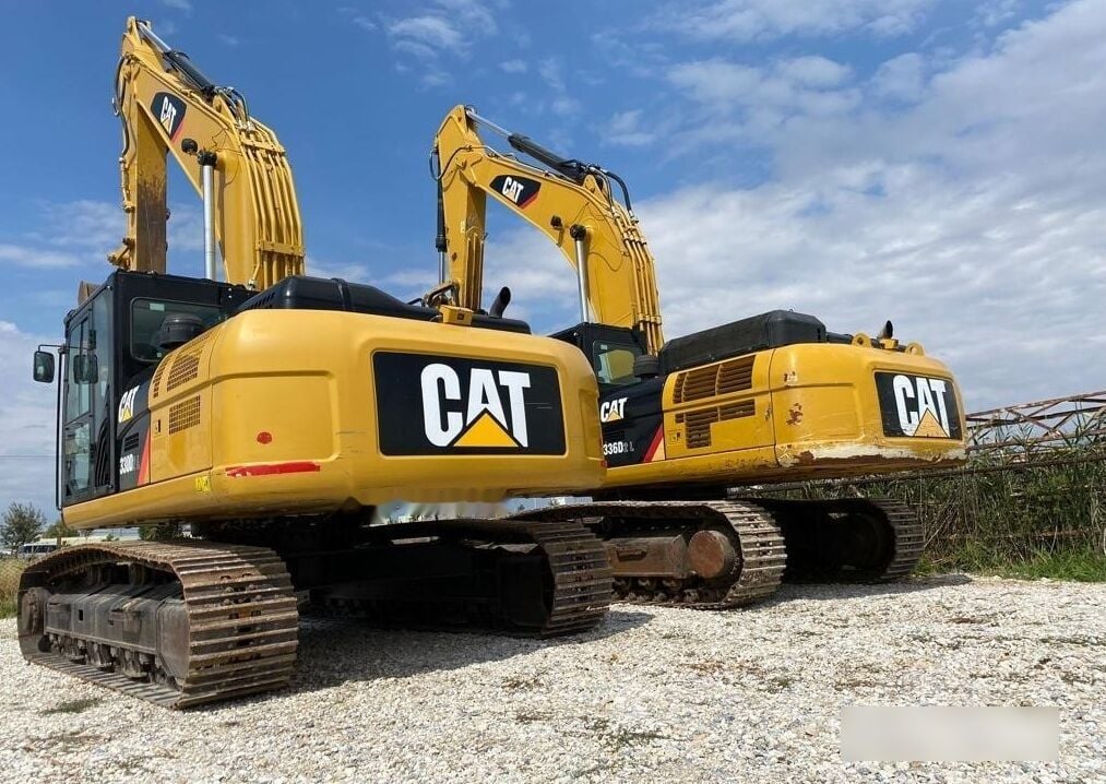 2017 Caterpillar 330D2L Crawler Excavator