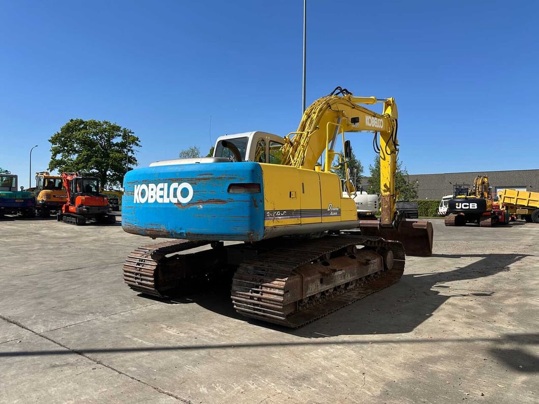 2000 Kobelco SK210LC-6 Crawler Excavator