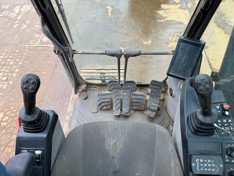Volvo EC300EL – Hammer Lines / Quick Coupler / Camera (2020)
