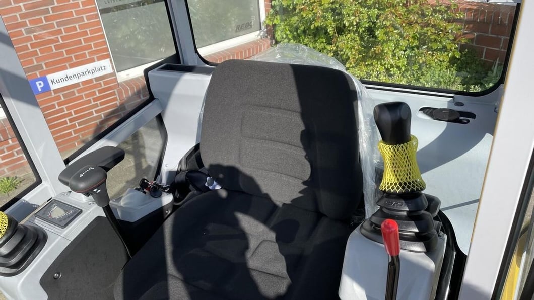 2023 Wacker Neuson ET16 Mini Excavator