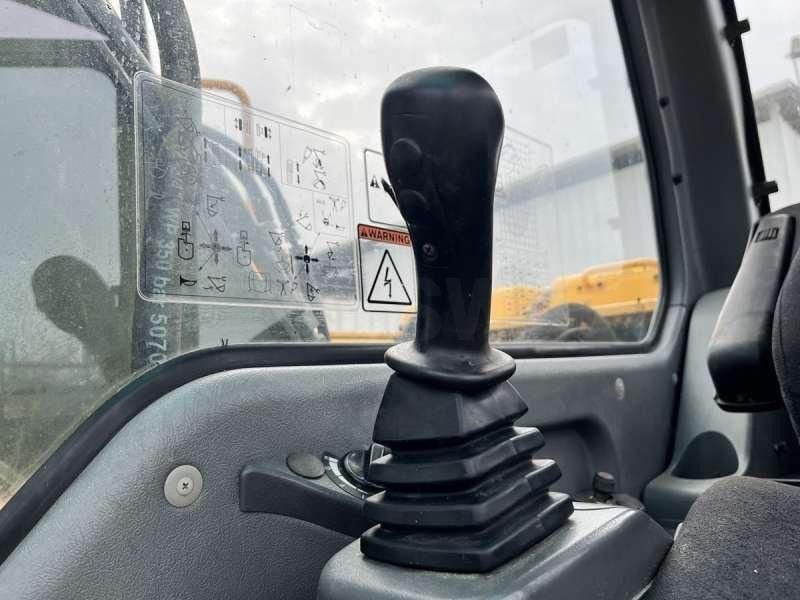 2005 Volvo EC140BLC Crawler Excavator