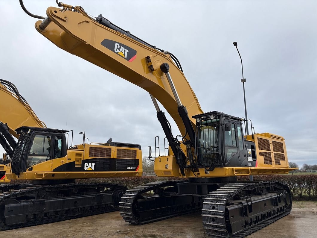 2013 Caterpillar 390DL ME Crawler Excavator