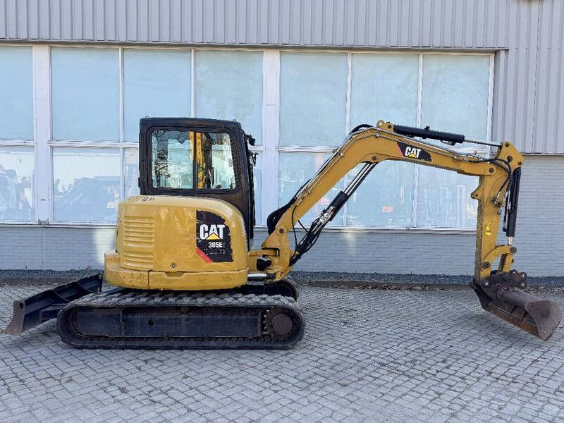 2016 Caterpillar 305E Mini Excavator