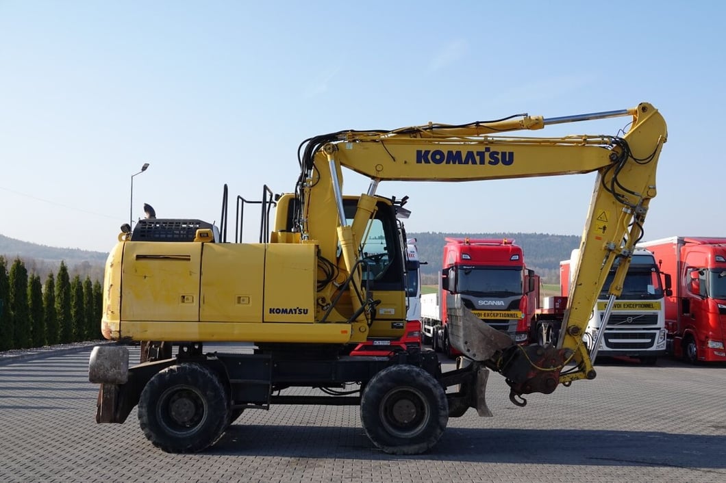 2017 Komatsu PW180-10 Wheel Excavator