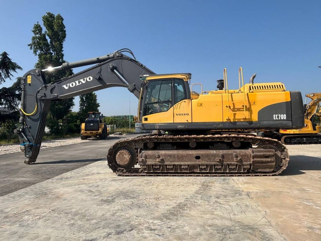 2013 Volvo EC700CL Crawler Excavator