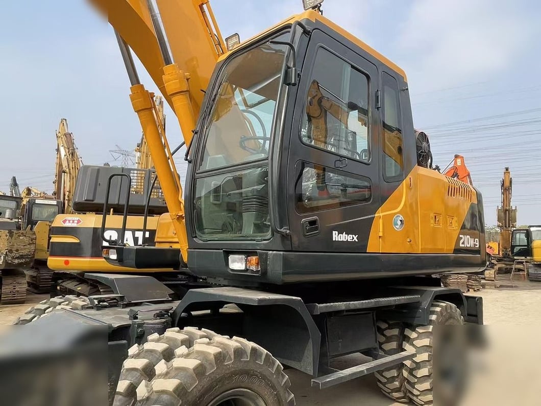 2020 Hyundai R210W-9 Wheel Excavator
