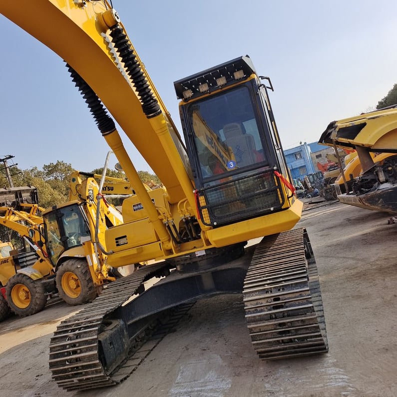 2023 Komatsu PC200-8 Crawler Excavator