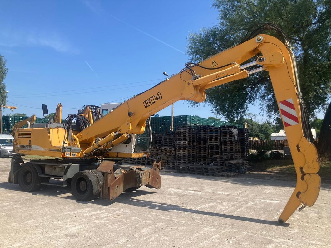2007 Liebherr A904 LITRONIC Material Handler