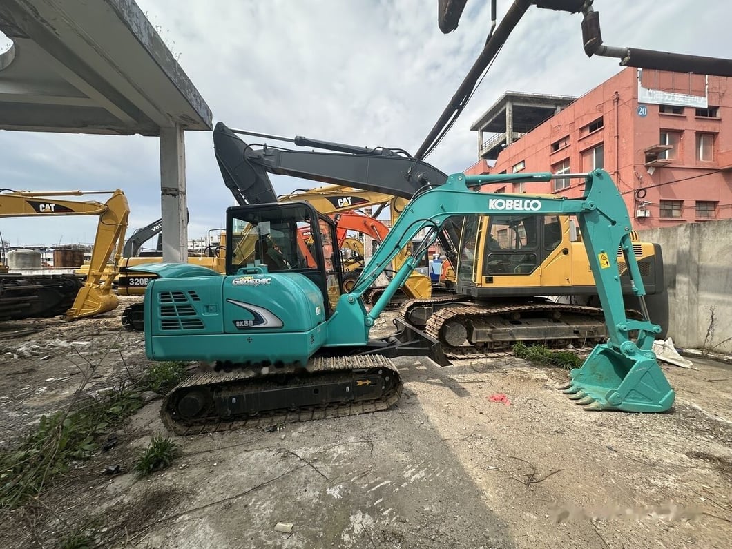 Kobelco SK60 Mini Excavator