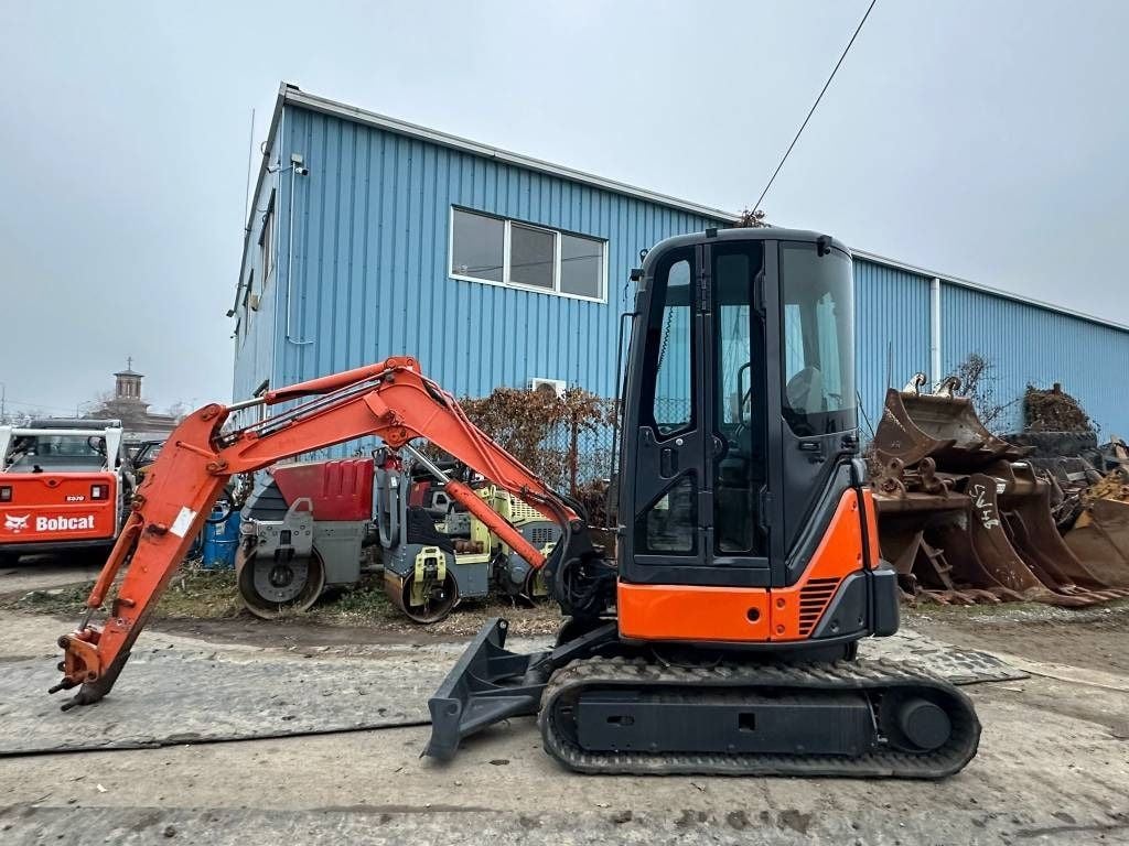2006 Hitachi ZX27 U-2 Mini Excavator