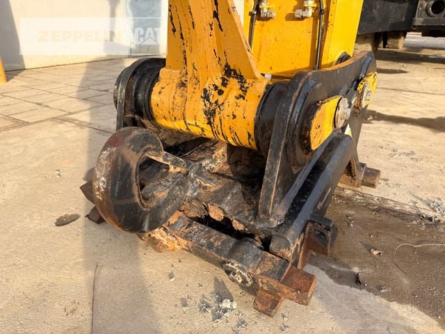 2020 Caterpillar MH3022-06C Material Handler