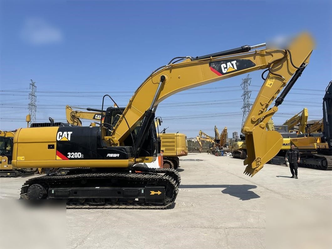 2025 Caterpillar 320D2 Crawler Excavator