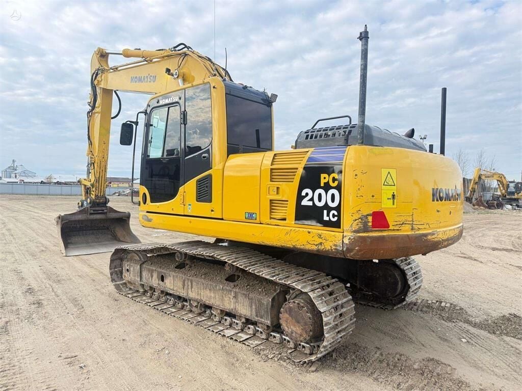 2015 Komatsu PC200 LC-8 Crawler Excavator