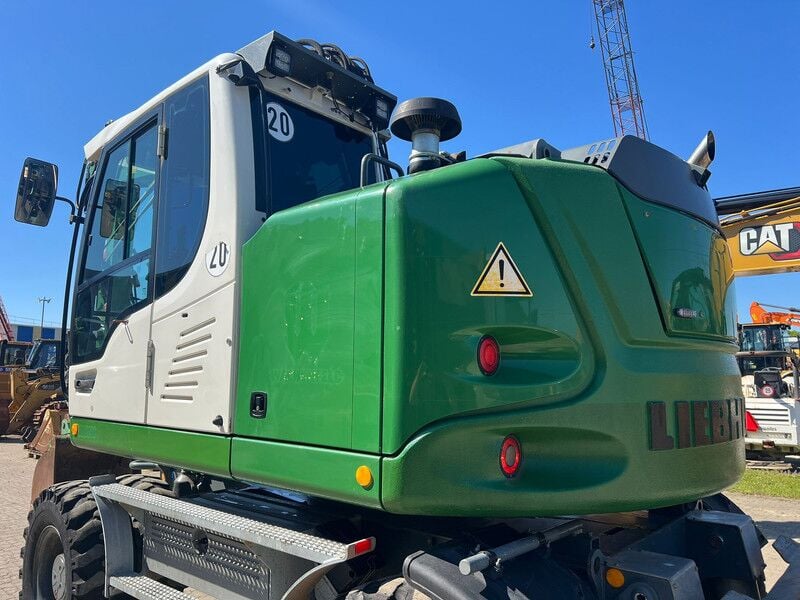 2017 Liebherr A914 Wheel Excavator