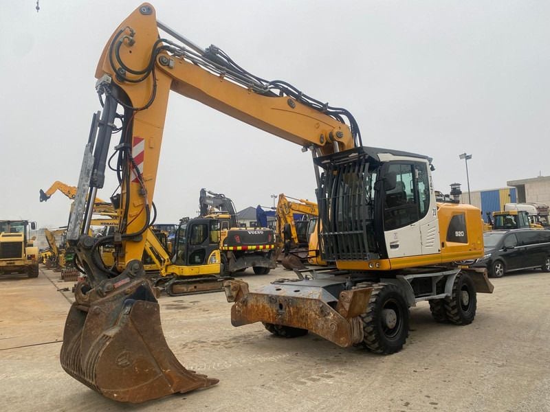 2017 Liebherr A920LITRONIC Wheel Excavator