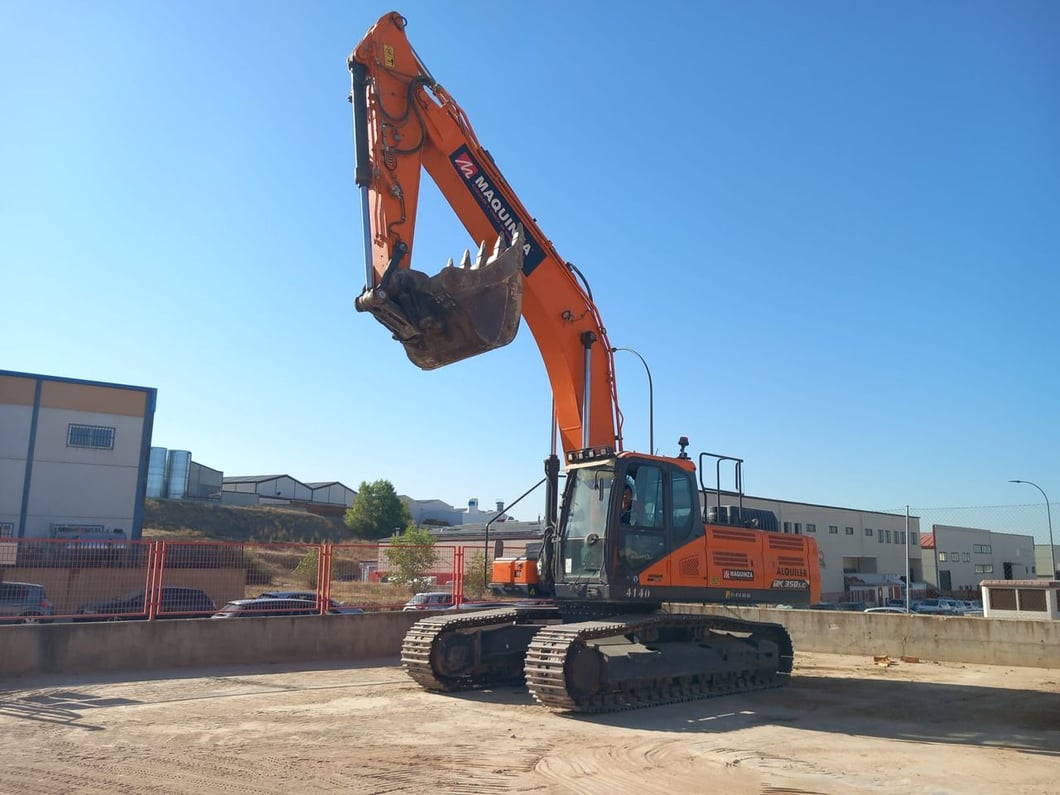 2021 Doosan DX350LC-7 Crawler Excavator
