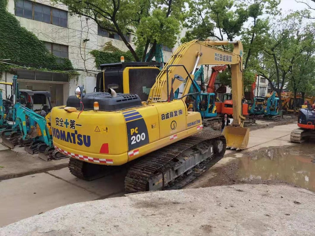 2018 Komatsu PC200-8 Crawler Excavator