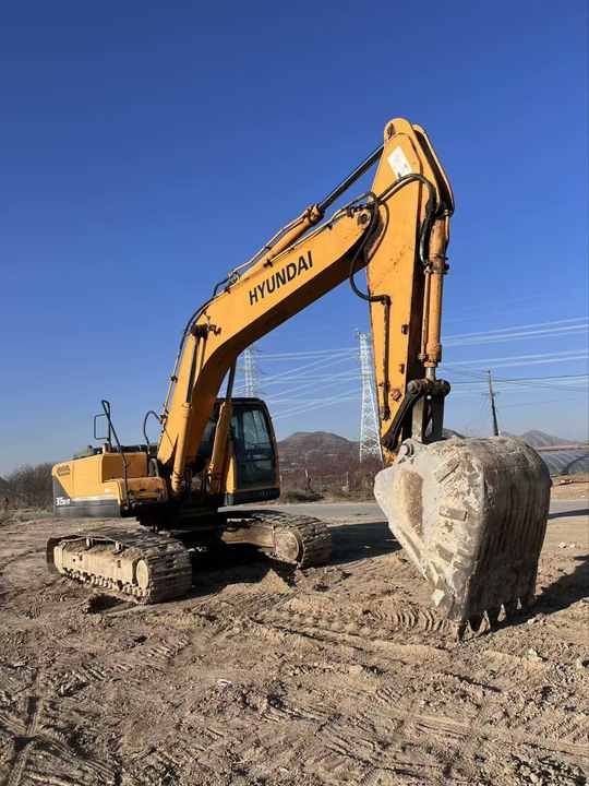 Hyundai 305-9 Crawler Excavator