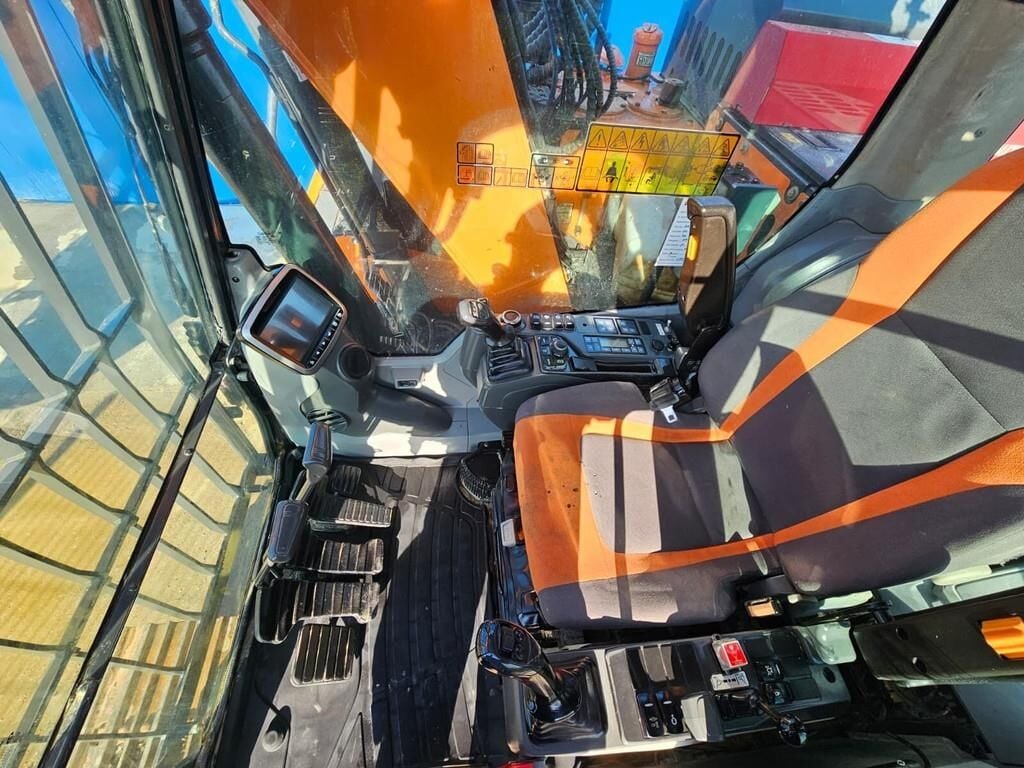 2021 Doosan DX140LCR-5 Crawler Excavator