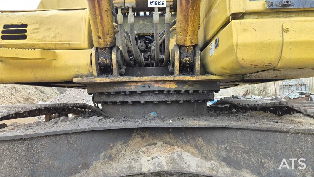 2006 Komatsu PC240LC-8 Crawler Excavator