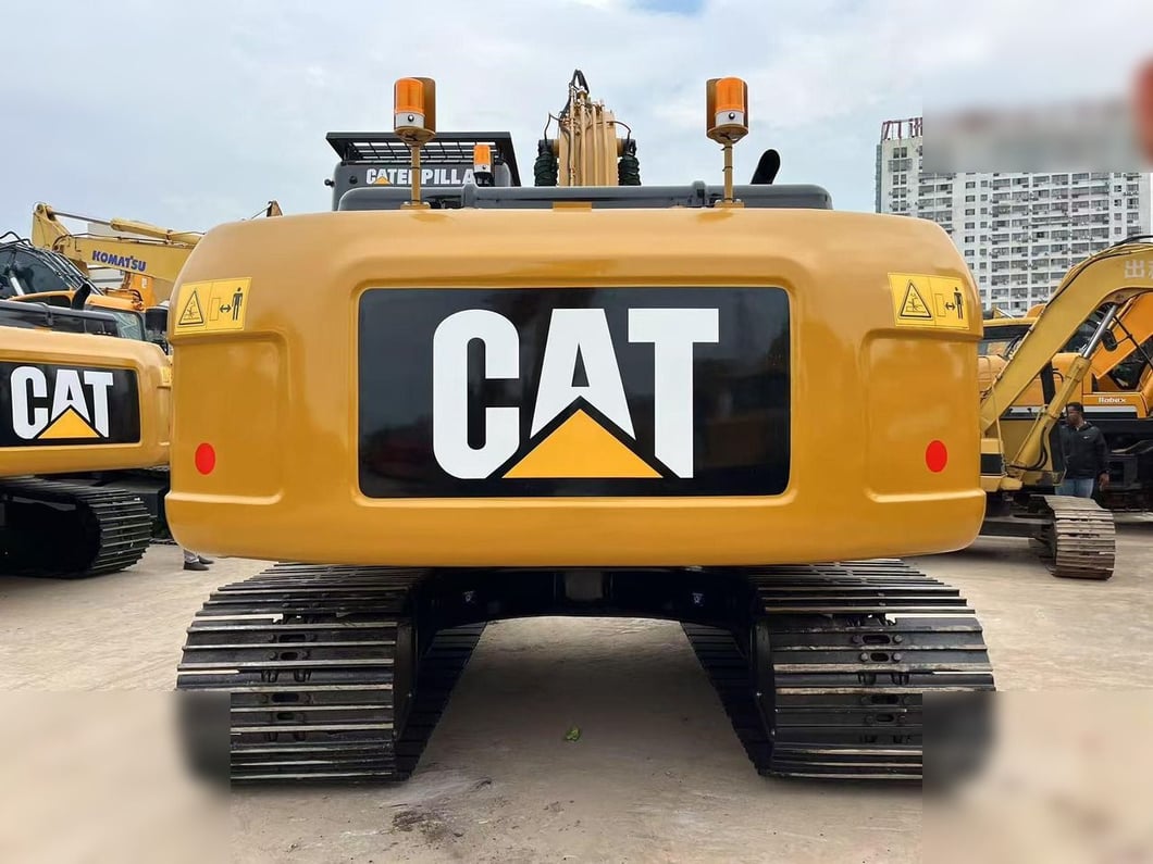 2022 Caterpillar 320D2 Crawler Excavator