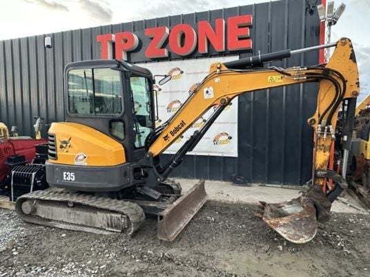 2016 Bobcat E35 Mini Excavator