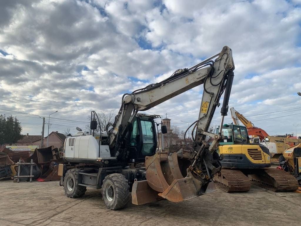 2018 JCB JS145W Wheel Excavator