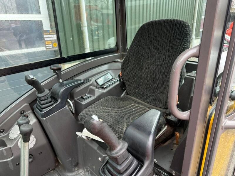 2019 Volvo EC20E Mini Excavator