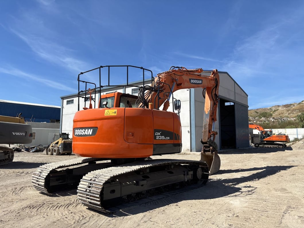 2014 Doosan DX235LCR Crawler Excavator