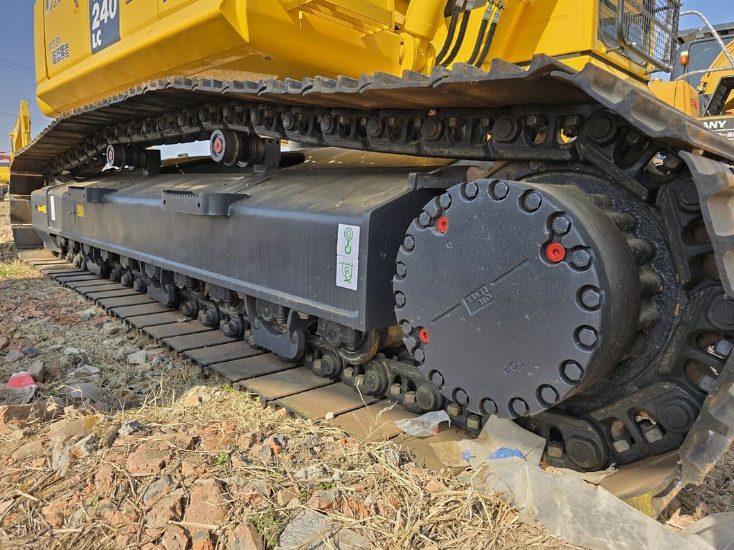 2024 Komatsu PC240-8 Crawler Excavator