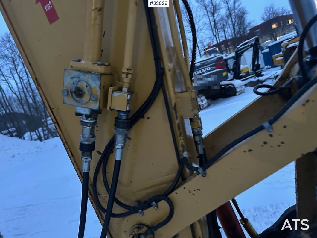 2012 Caterpillar 324E Crawler Excavator