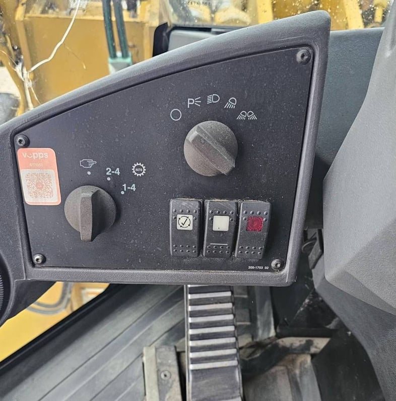 2003 Caterpillar 938G Wheel Excavator