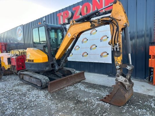 2016 Bobcat E35 Mini Excavator