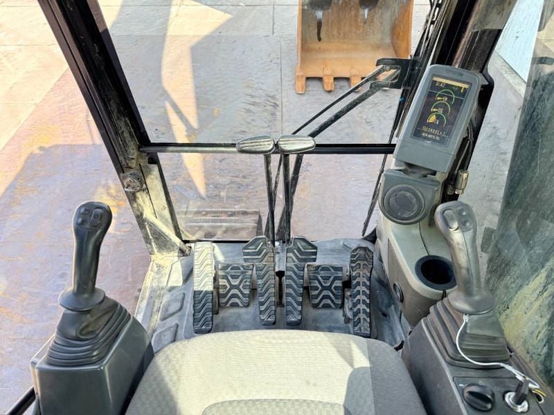 2010 Caterpillar 345DL Crawler Excavator