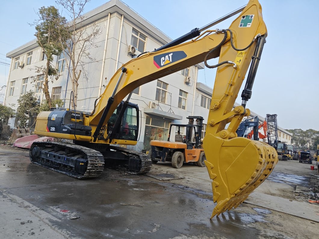 Caterpillar 325C Crawler Excavator