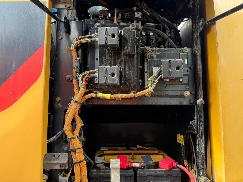2018 Caterpillar MH3024 Material Handler